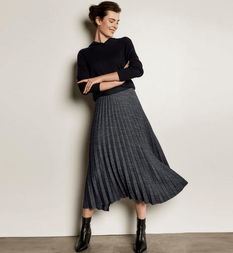 Combining pleated skirts