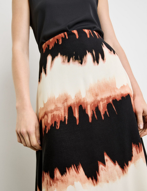 Flared midi skirt with a print