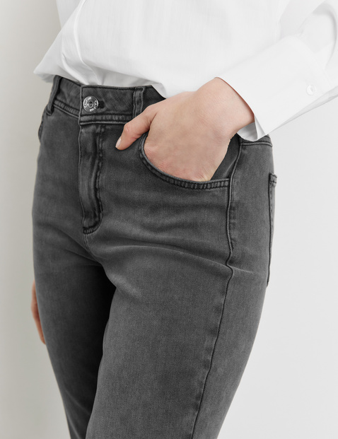 7/8-length jeans in a slim fit