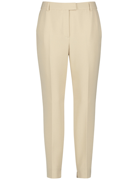7/8-length pressed pleat trousers in a slim fit