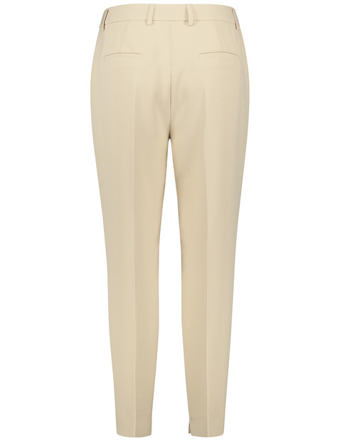 7/8-length pressed pleat trousers in a slim fit