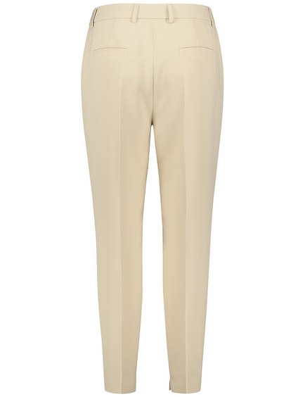 7/8-length pressed pleat trousers in a slim fit
