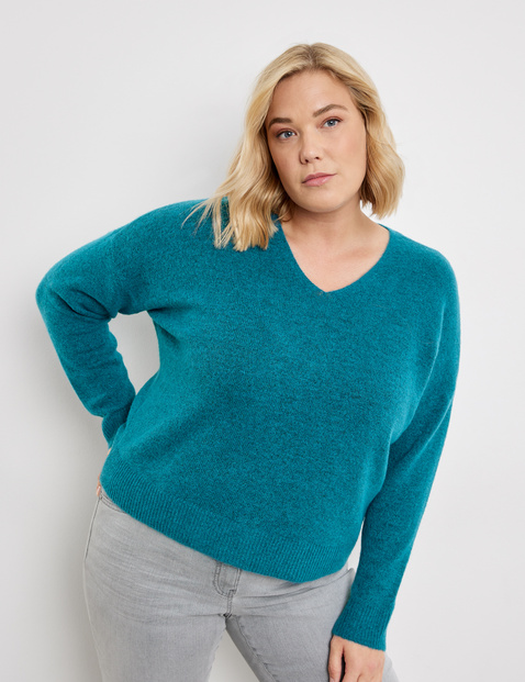 V-neck jumper in a sustainable knit blend in Blue | GERRY WEBER
