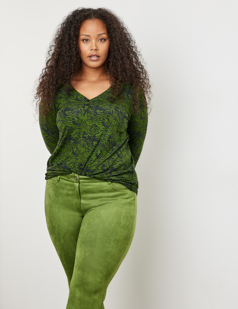 Long sleeve top with a mid-length button placket in Green | GERRY