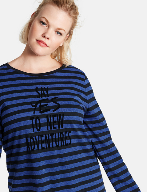Long sleeve top with printed lettering