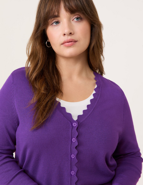 Basic cardigan with wavy edges