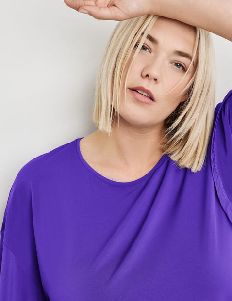 Casual top made of fine slinky jersey