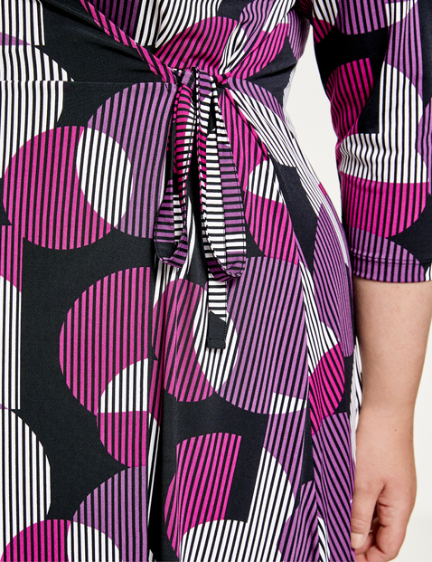 Wickelkleid mit Retro-Print