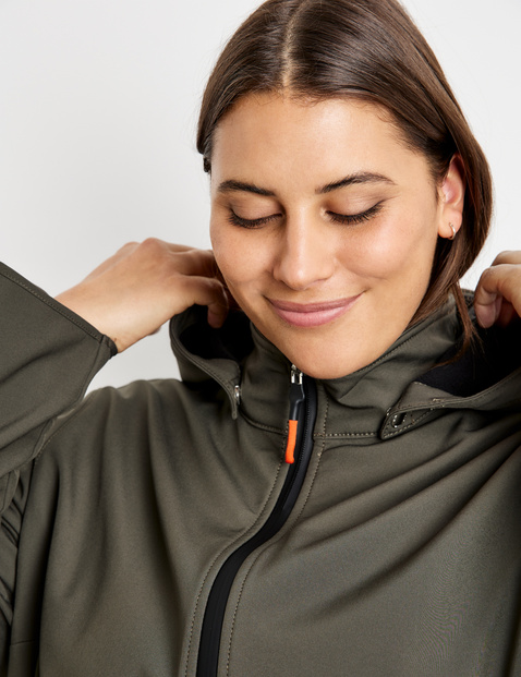 Parka aus wasserabweisender Softshell-Qualität