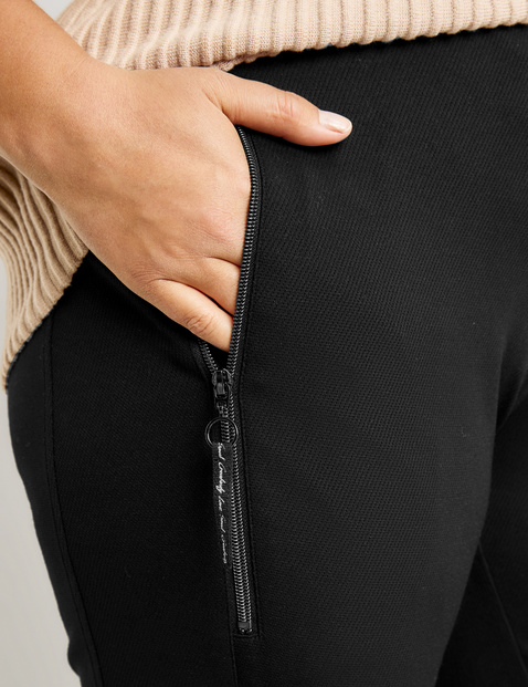 Tracksuit bottoms with zip pockets
