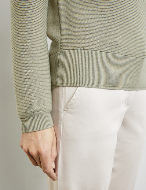 Textured knit jumper with raglan sleeves