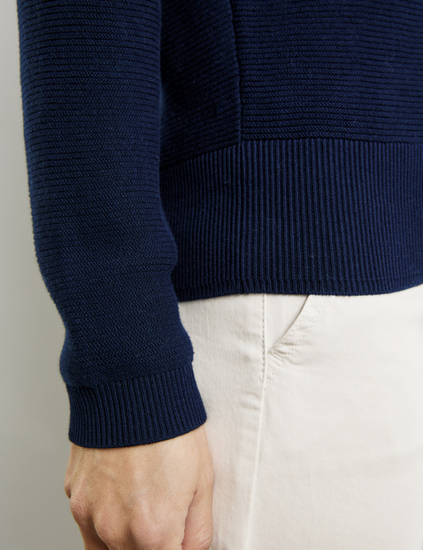 Textured knit jumper with raglan sleeves