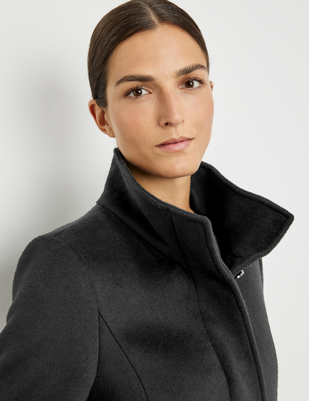 Short wool coat with a stand-up collar in Black | GERRY WEBER