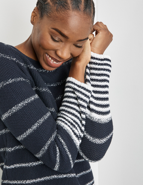 Tuck stitch jumper