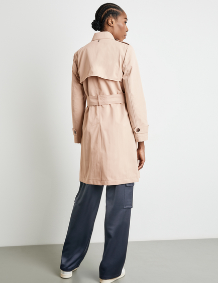 Trench coat with a shoulder yoke in Beige | GERRY WEBER