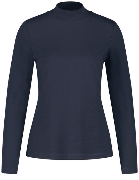 Long sleeve jersey top with a turtleneck