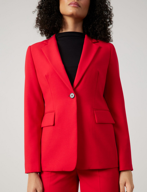 Fitted blazer with stretch for comfort