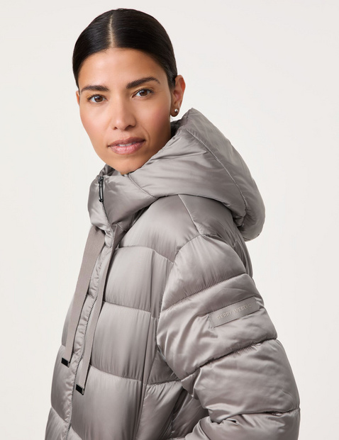 Outdoorjacke mit leichtem Glanz