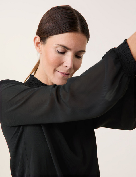 Chiffon blouse met halftransparante overlay