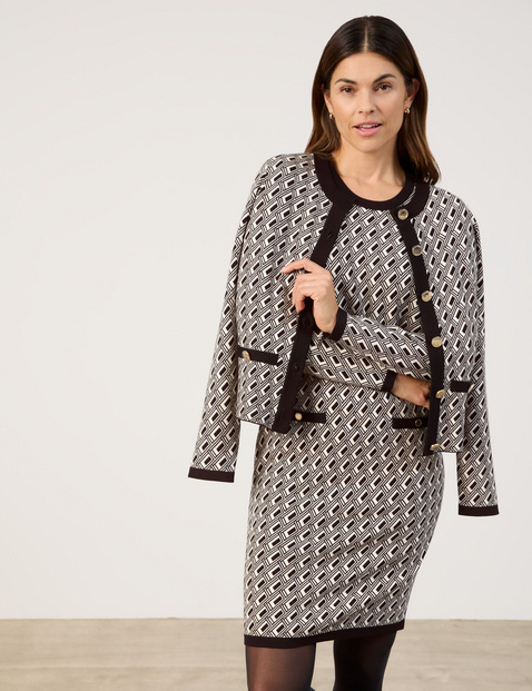Elegant knitted dress with a jacquard pattern
