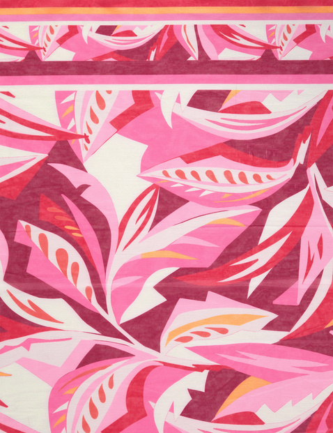 Softer Schal mit floralem Dessin