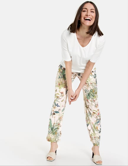 Italian Structured Satin Floral Bloom Printed Pants | Karen Millen