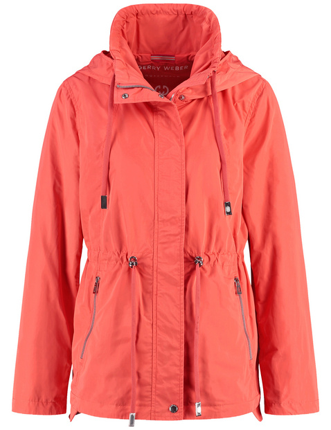 Fashionable outdoor jacket with a waistband