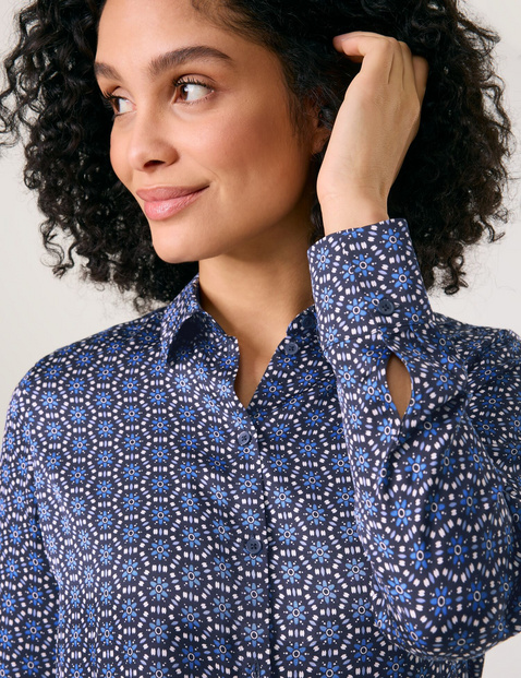 Sustainable shirt blouse with an all-over pattern