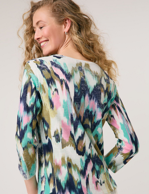 Soft 3/4-length sleeve jumper with an all-over print