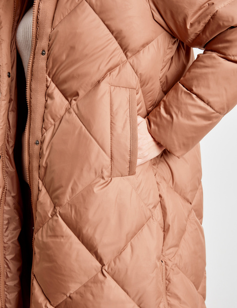 Sporty quilted coat