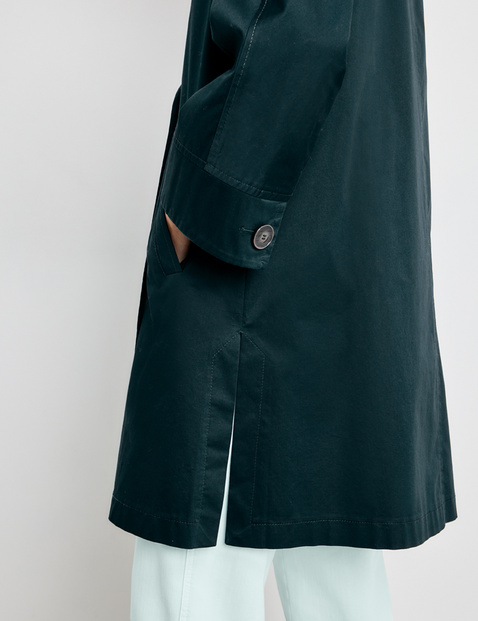 Coat made of stretch cotton