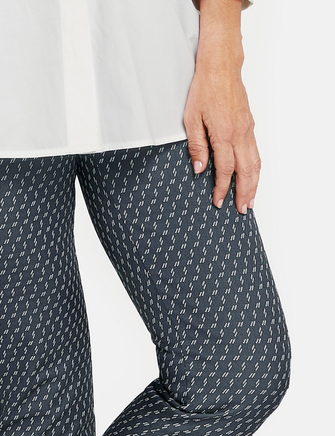 7/8-length trousers with a minimalist pattern, Slim Fit