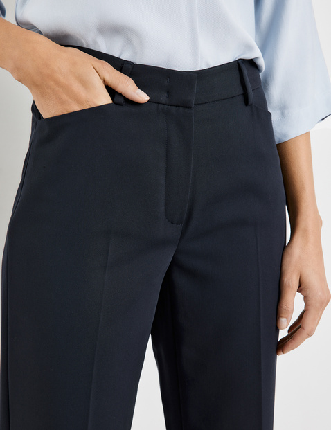 Straight cut trousers