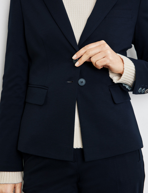 Elegant blazer with stretch for comfort