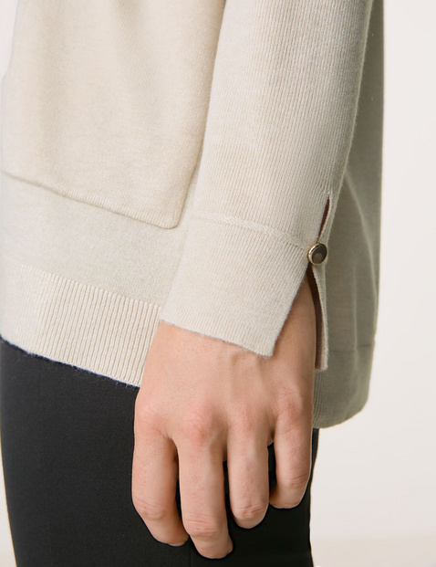 Open cardigan in a fine knit