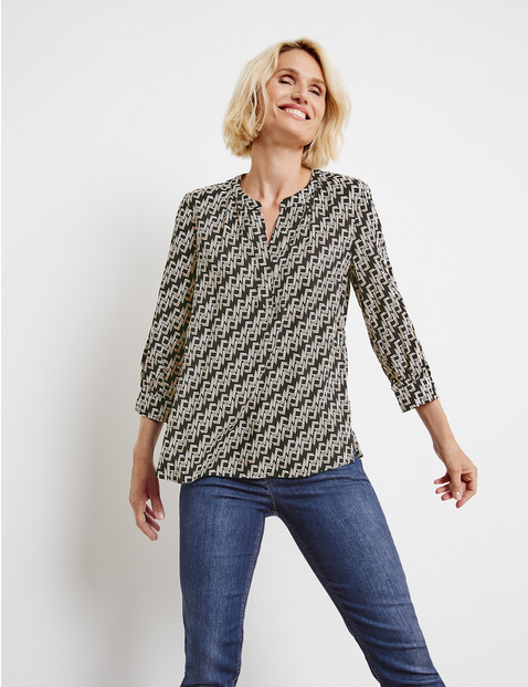 Blouse with a graphic pattern, EcoVero in Multicolor | GERRY